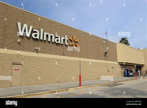 Walmart bradenton fl - Walmart Grocery Pickup in Bradenton, FL offers a convenient and efficient shopping experience, allowing customers to order groceries online and pick them up at their preferred location. Whether it's a robot or a human, the service ensures a seamless process, with a simple button activation to confirm the user's identity. 